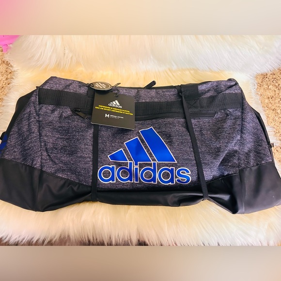 Adidas duffel bag defender IV $65 brand new with tag - Picture 3 of 3